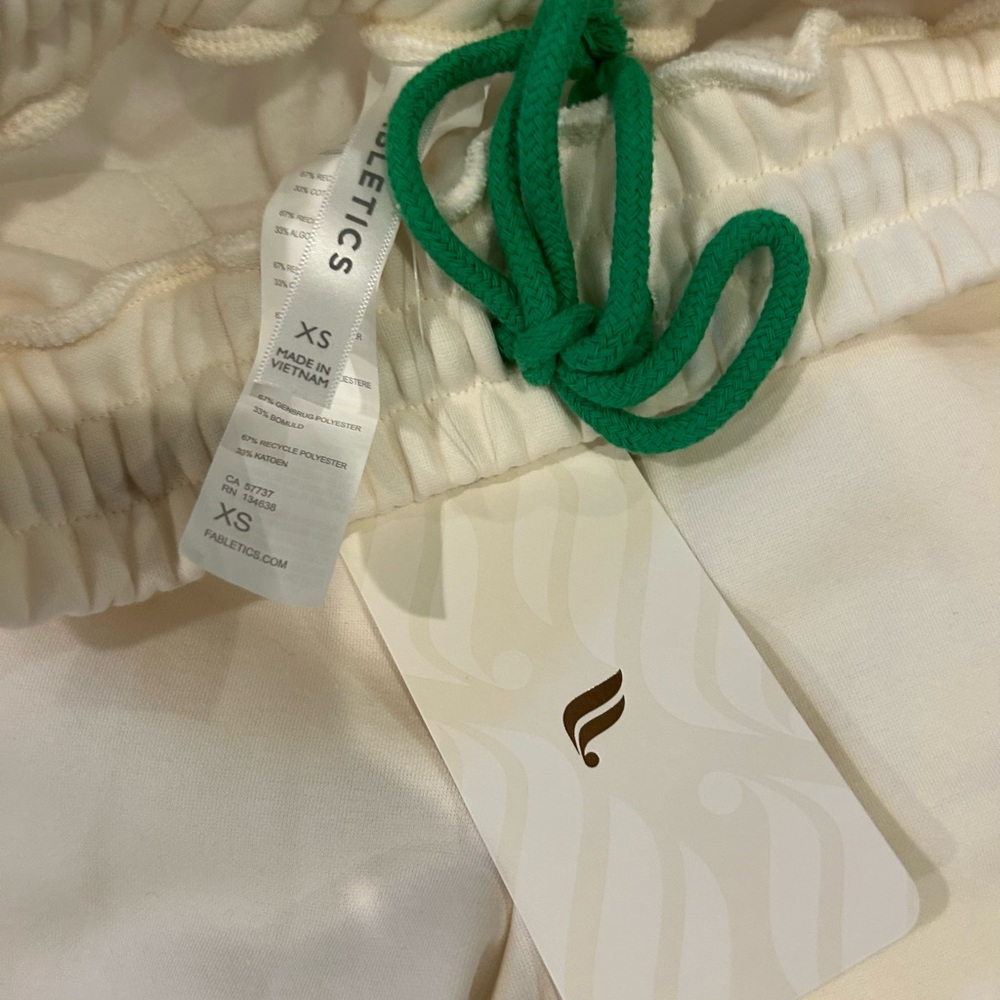 Fabletics White Pants with Green Drawstring - XS